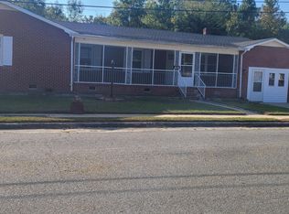 102 N Cypress St, Kinston, NC 28501