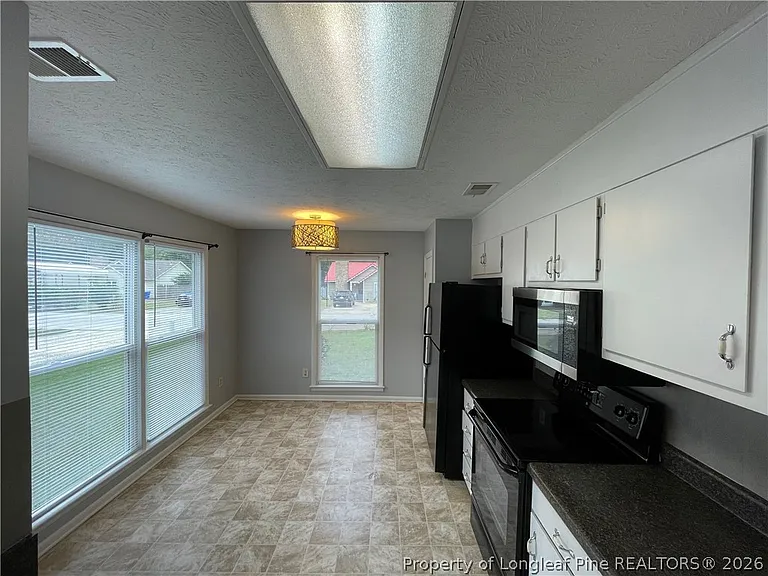 7060 Candlewood Dr — Photo 5