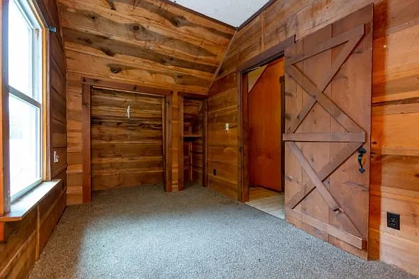 Residential Side Bedroom(another View)