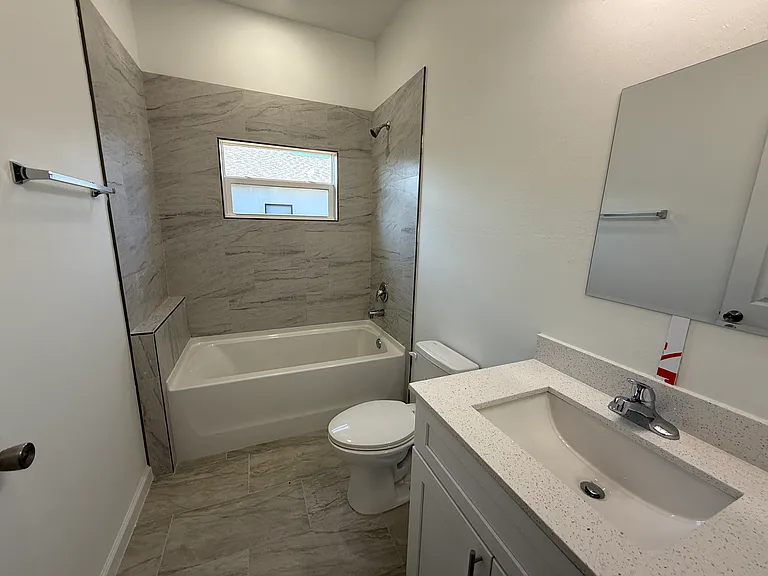 3005 31st St W — Photo 25