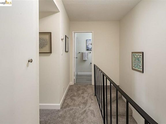 3rd image of 2040 Sierra Rd