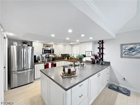 1518 Oyster Catcher Pt #C, Naples, FL 34105