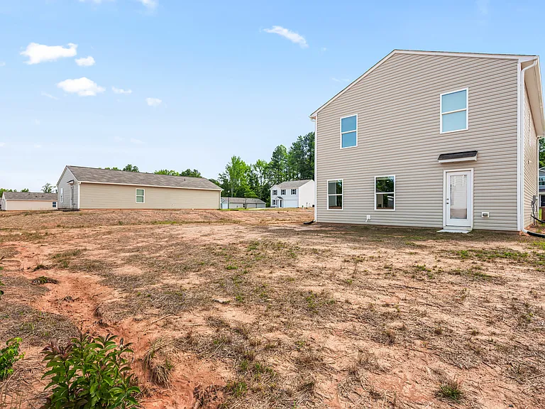 140 Lillian Ln — Photo 29