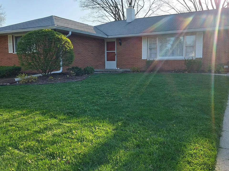 2209 Delaware Dr