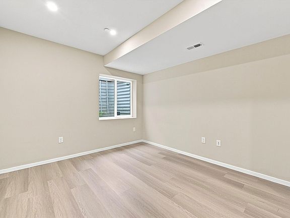 4th image of 1713 Seybert St #A