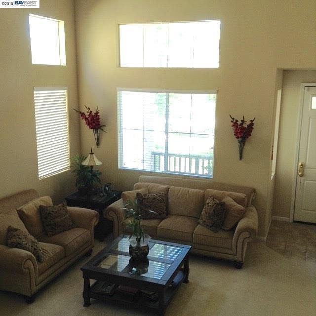 2nd image of 2044 Tupelo Way