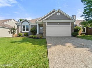11011 Fairway Pointe Dr, Louisville, KY 40241