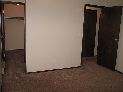 5th image of 457 Shannon Dr SE