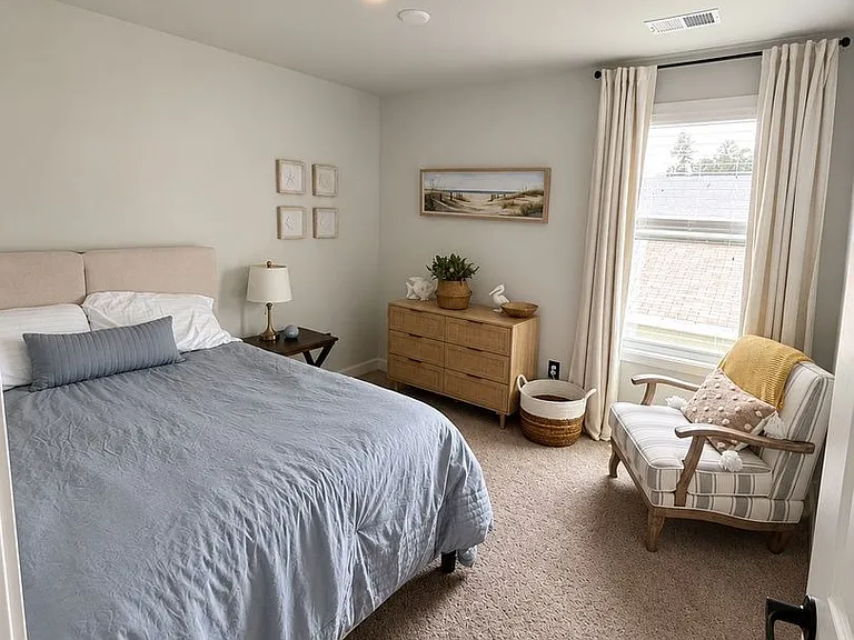428 Lundby Dr — Photo 32