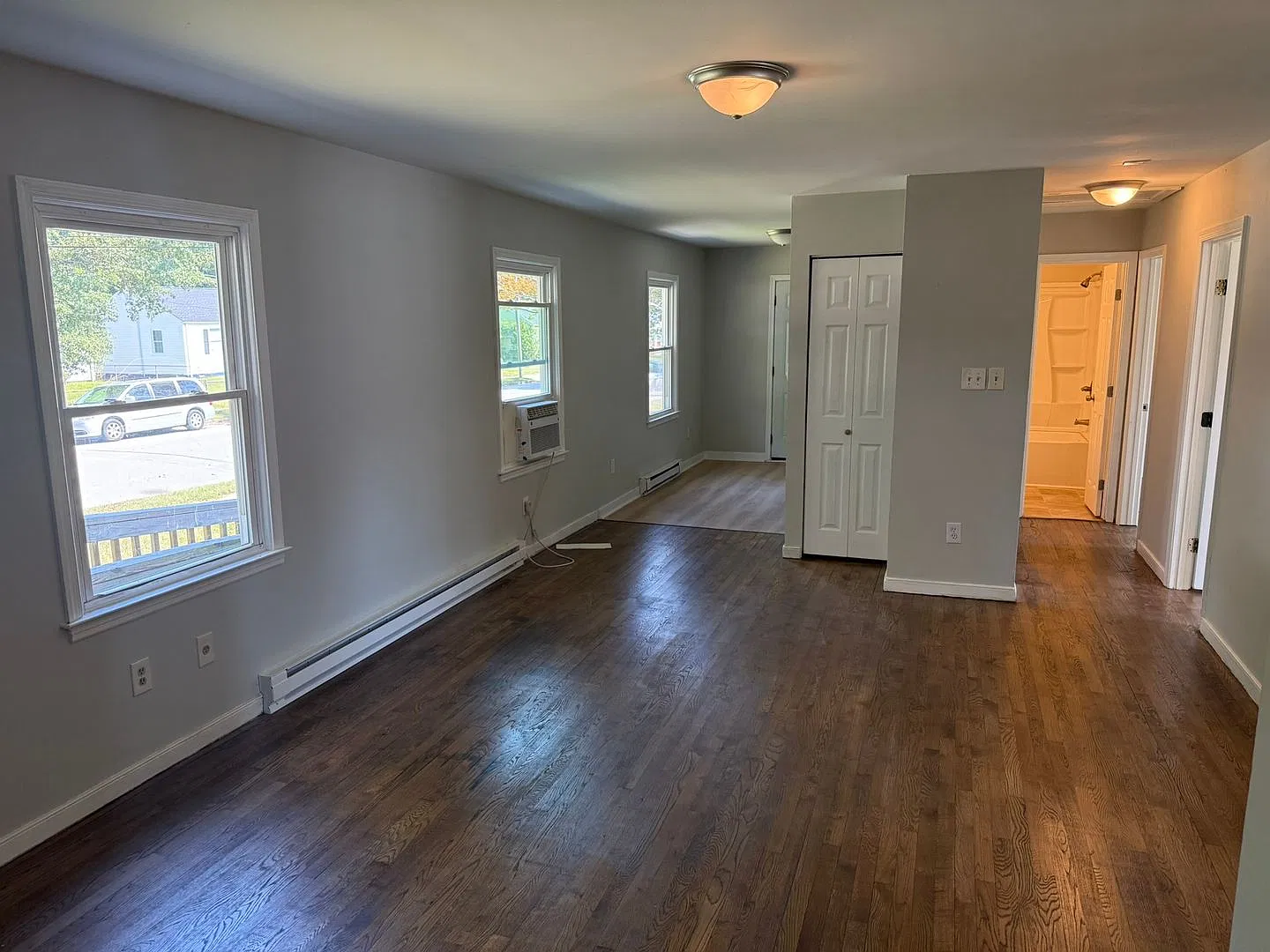 Milton St. 1401 — Photo 2