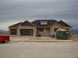 1503 W Gun Smoke Dr, Bluffdale, UT 84065
