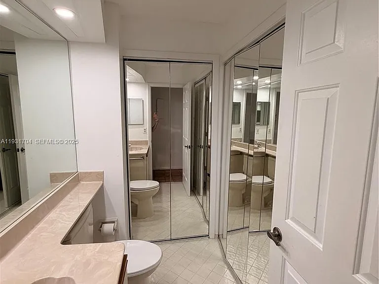 7460 La Paz Blvd #310 — Photo 30