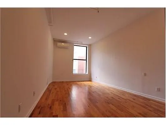 Rented by Douglas Elliman | media 7