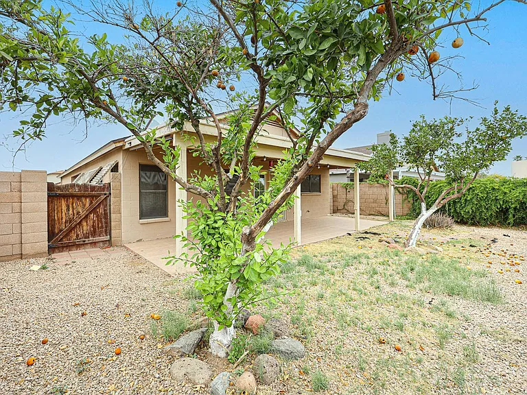 10935 W Ruth Ave — Photo 31