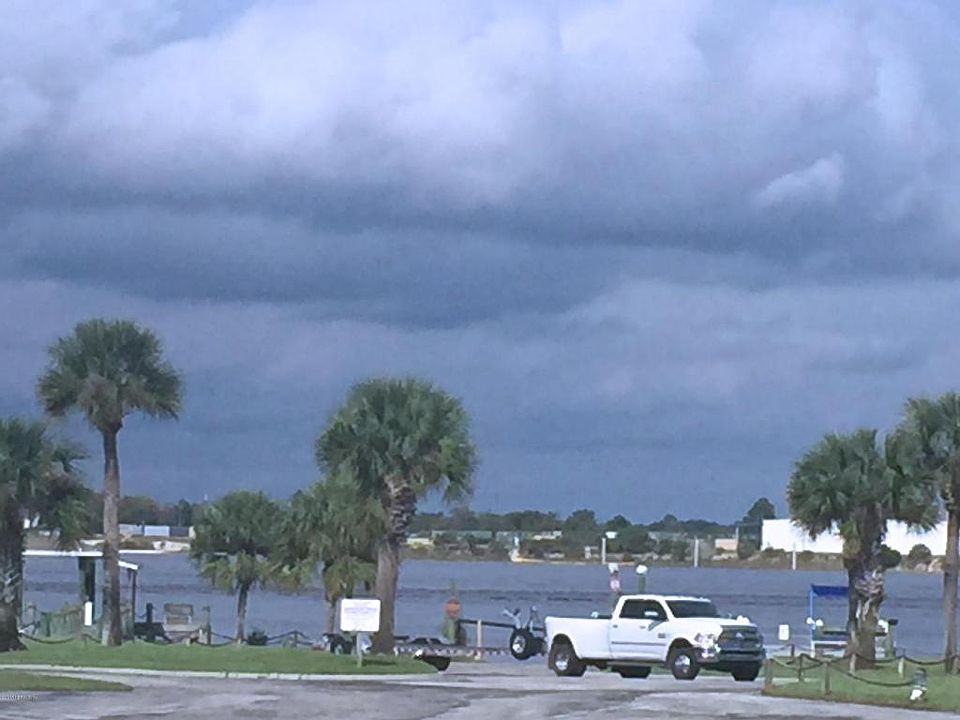 2nd image of 4950 N Motor Yacht Dr