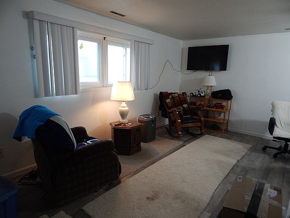 4th image of 606 19th Ave SE APT 3