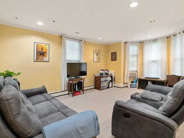 458 Pleasant St, Malden, MA 02148