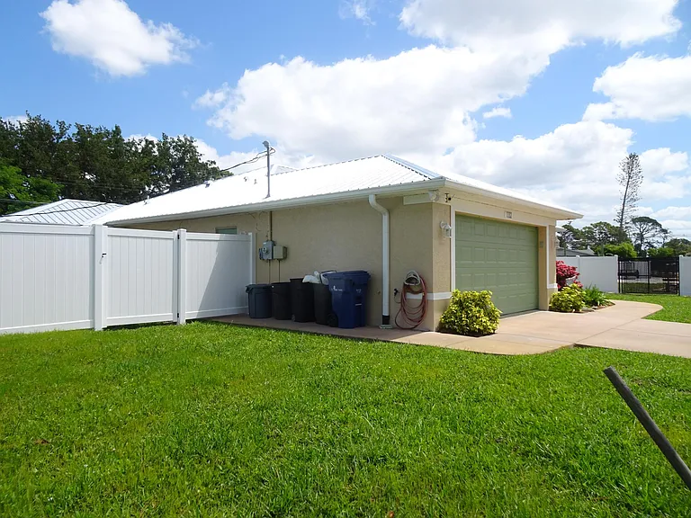 1332 Jupiter Rd — Photo 2