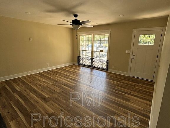 3rd image of 3547 Annell Dr