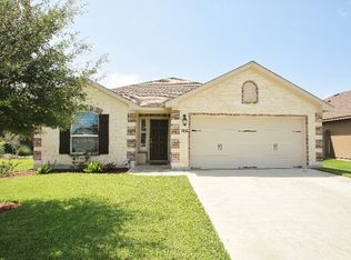 106 Flint Rock Ct, Victoria, TX 77904