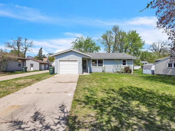 95 McLeod Ave NE, Hutchinson, MN 55350