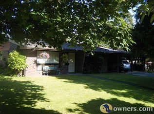 915 Daniels Dr, Fircrest, WA 98466