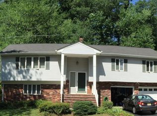 290 Brook Dr, Milltown, NJ 08850