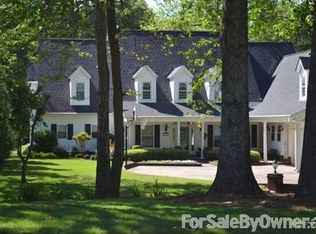 327 N Main St, Collierville, TN 38017