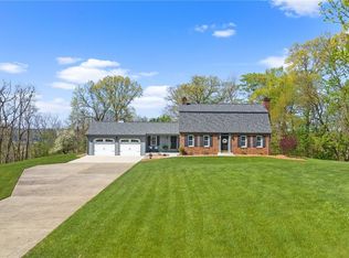 1137 Highland Ridge Rd, Lowell, OH 45744