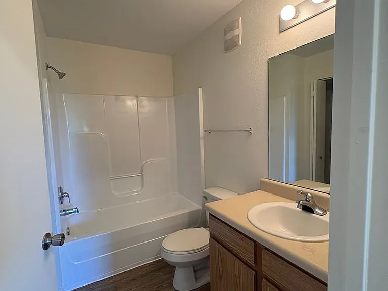 Highlands Apts — Photo 45