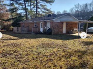 301 Ashcroft Dr, Greenwood, SC 29646