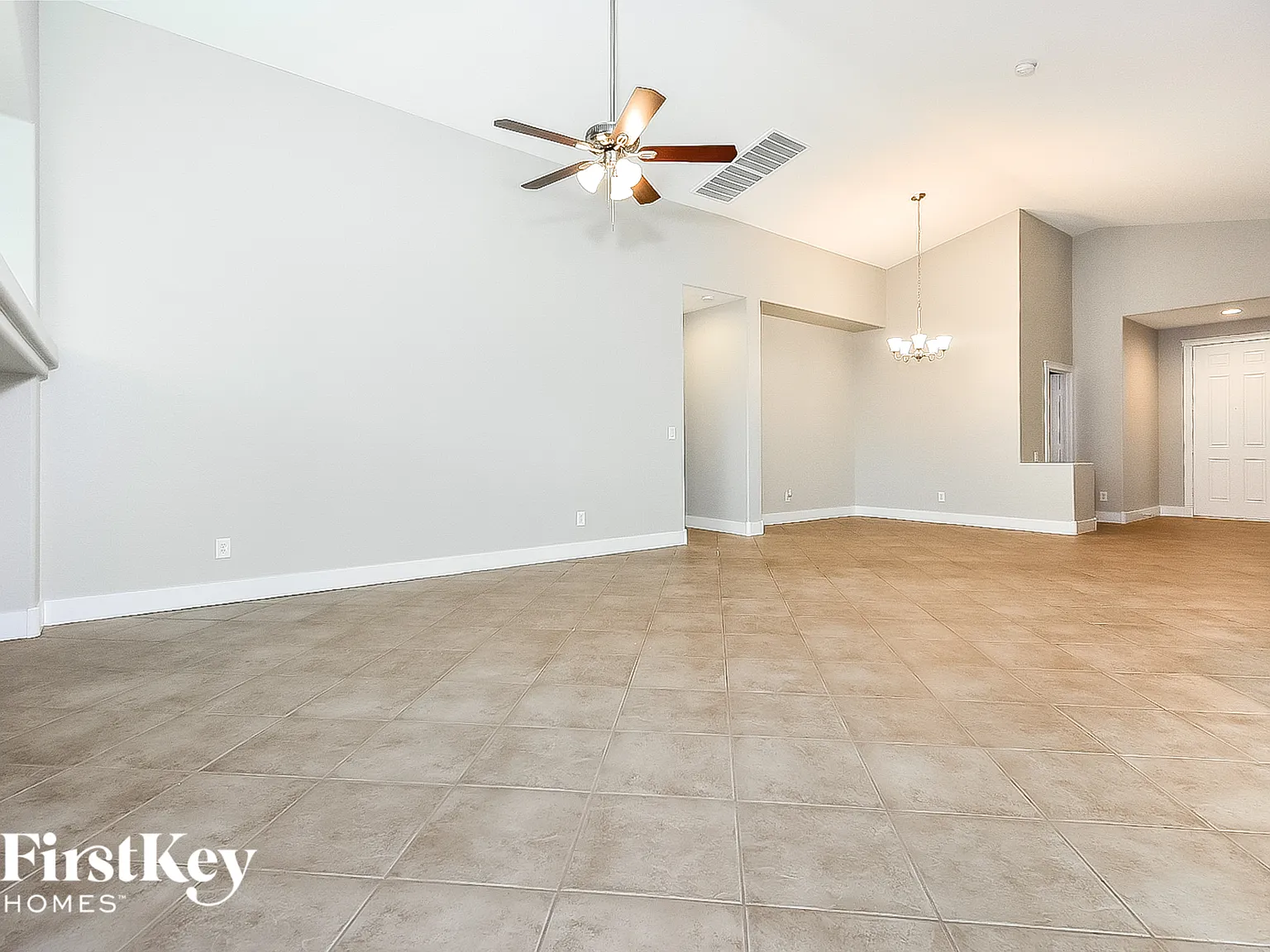 3 bed, 2.0 bath, 1768 sqft, $2,165 — Photo 4