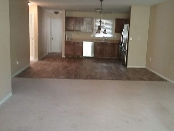 5th image of 1146 Cymar Dr E