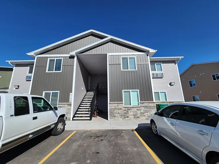 6136 Freedom Apt 4 - 1_04072025