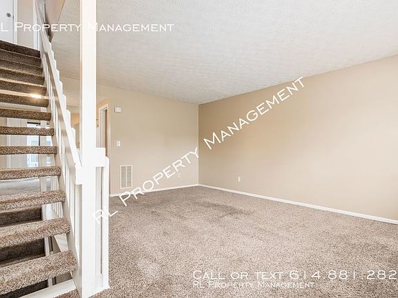 5th image of 920 Upholland Ln