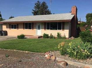 212 Adams Park Dr, Zillah, WA