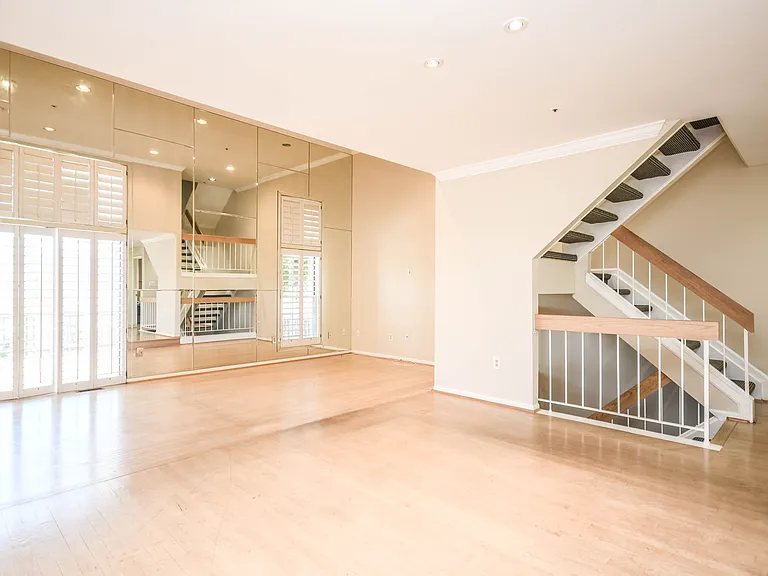 5918 Edson Ln — Photo 20