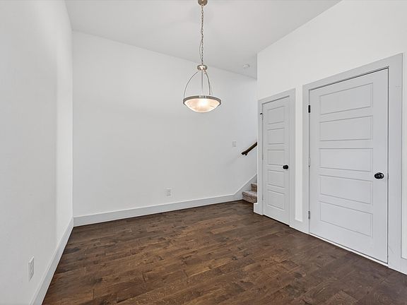 4th image of 6027 Rivendell Dr