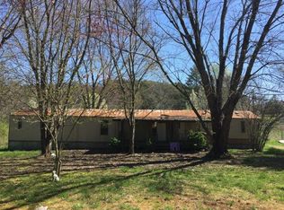 522 E Lee Dr, Palmer, TN 37365