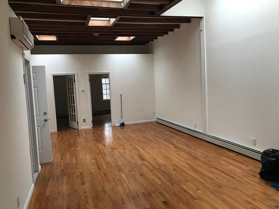 1st image of 255-04 Northern Blvd #2