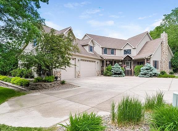 2nd image of 6265 Holly Dr