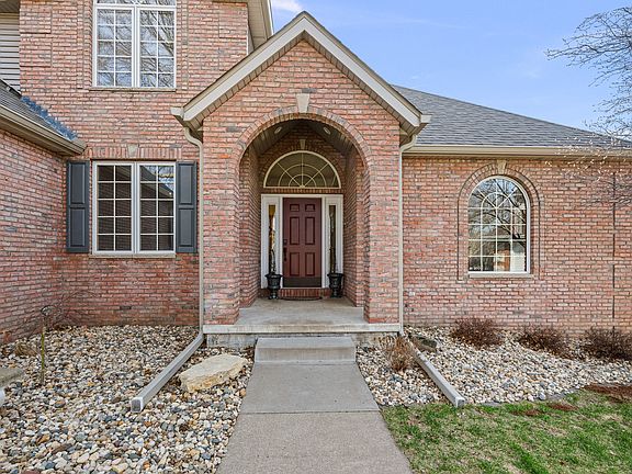 3rd image of 1390 Old Freeport Pl