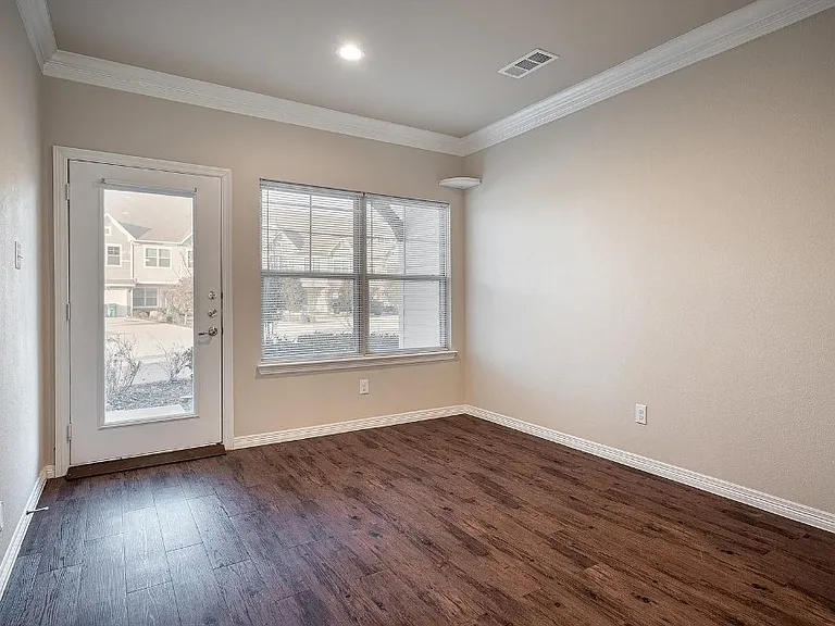 2709 Vine Ct #2709 — Photo 3