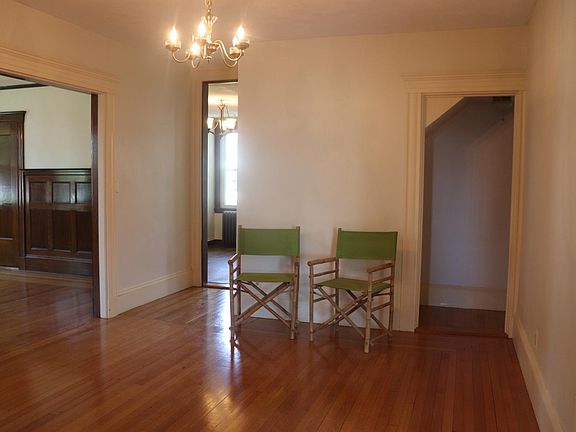 5th image of 122 Washington Ave #1