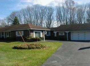 27 Webster Dr, Greenville, PA