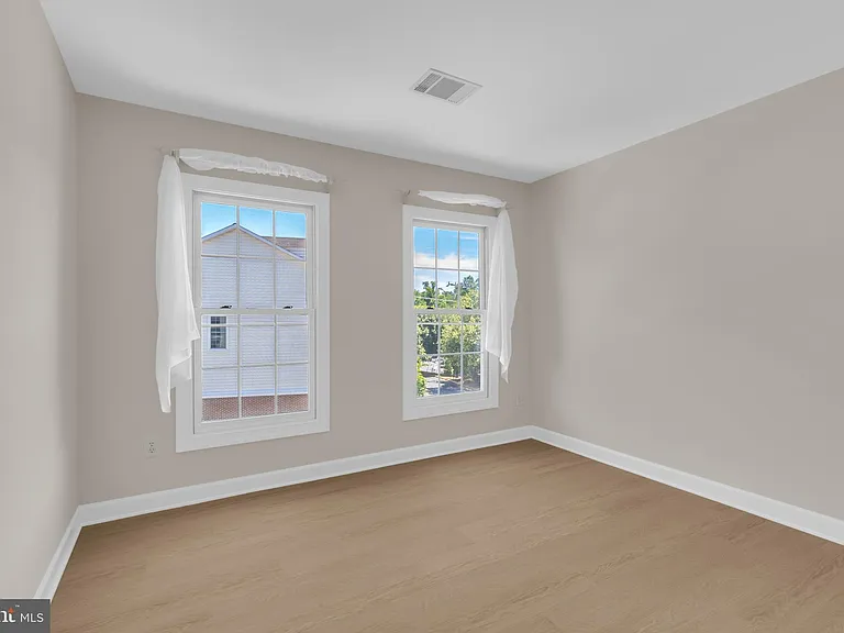 9902 Michael Schar Ct — Photo 25