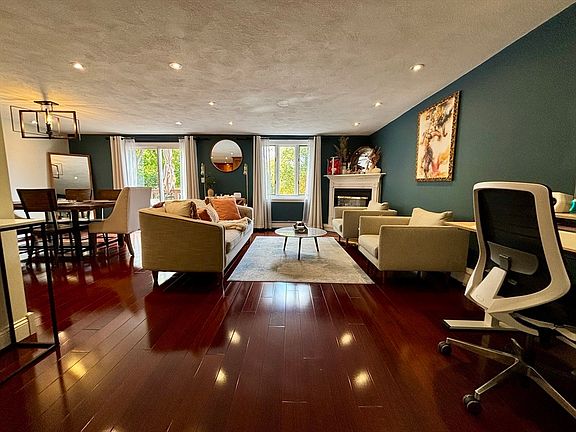 4th image of 18 Casablanca Ct #18