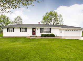 3360 54th Street Trl, Center Pt, IA 52213