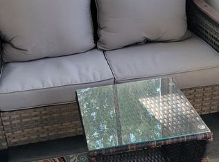 870 E Morgan St #B, Rialto, CA 92376