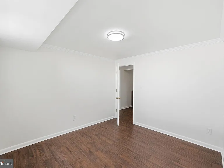 9831 Singleton Dr — Photo 15